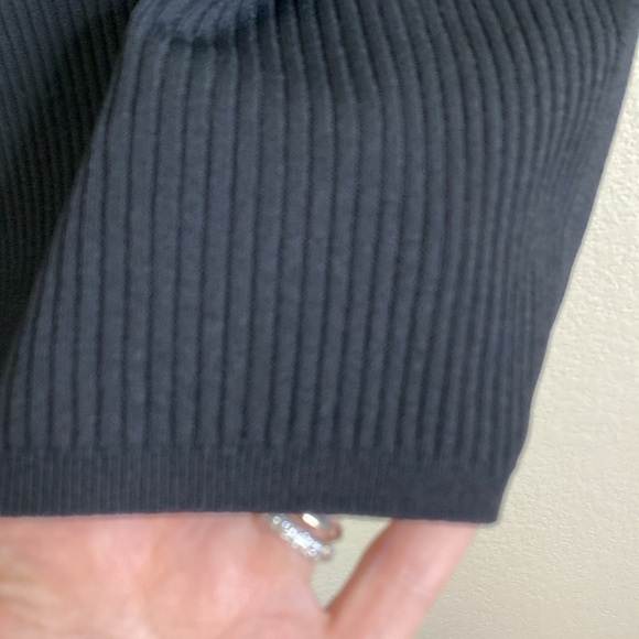 Vince Black Knee-Length ribbed Pencil Skirt women’s Large - Picture 2 of 5